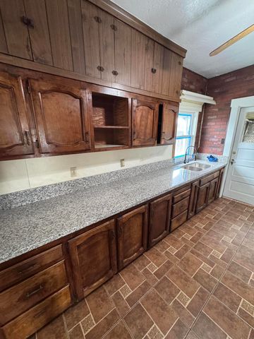 1121 Jepsen Avenue, Corcoran, CA 93212