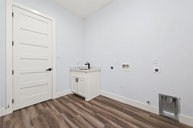 360 Dipping Vat Road, Huntsville, TX 77340