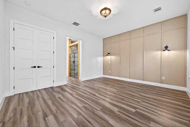 360 Dipping Vat Road, Huntsville, TX 77340