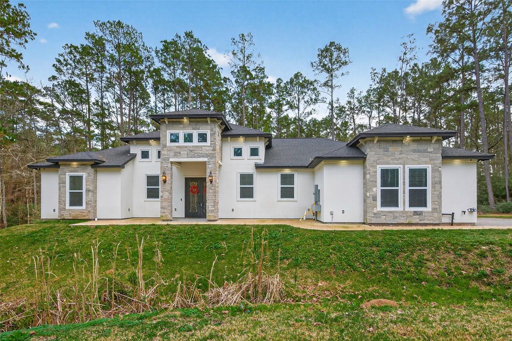 360 Dipping Vat Road, Huntsville, TX 77340