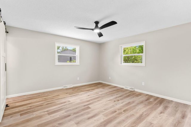 107 South Street, Rogersville, MO 65742