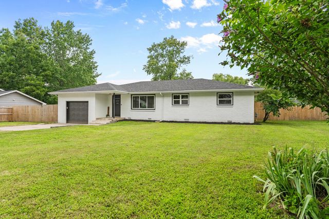 107 South Street, Rogersville, MO 65742