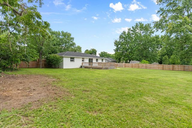 107 South Street, Rogersville, MO 65742