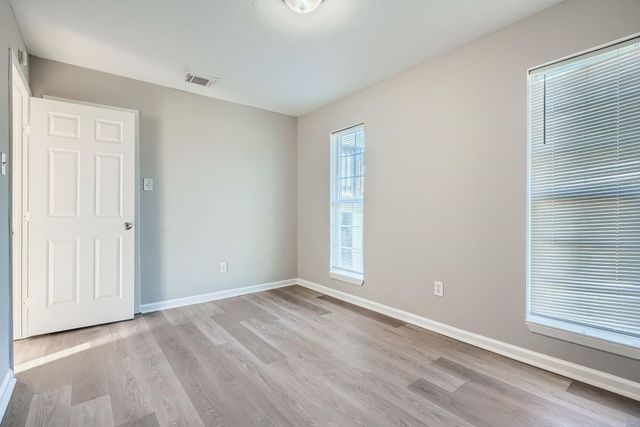 2801 Custer Drive, League City, TX 77573