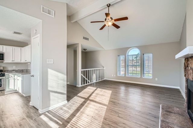 2801 Custer Drive, League City, TX 77573