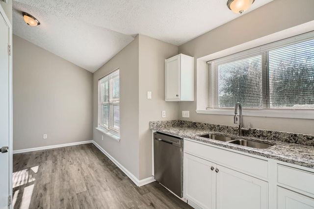 2801 Custer Drive, League City, TX 77573