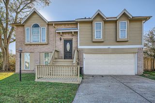2801 Custer Drive, League City, TX 77573