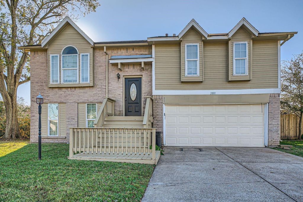 2801 Custer Drive, League City, TX 77573