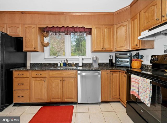 15 COVERED BRIDGE LN, Newark, DE 19711