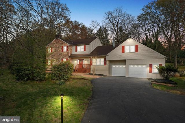 15 COVERED BRIDGE LN, Newark, DE 19711