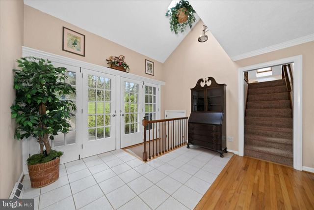 15 COVERED BRIDGE LN, Newark, DE 19711