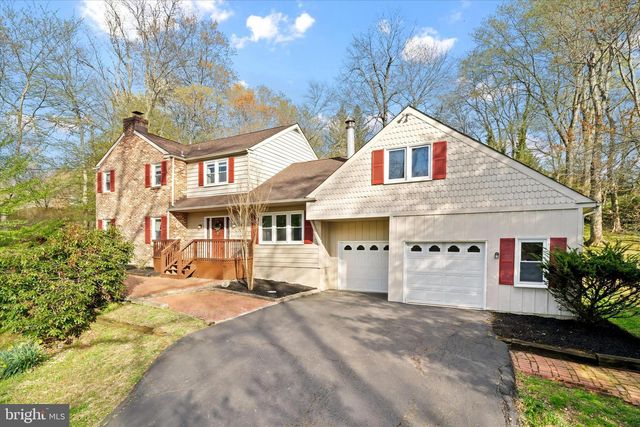 15 COVERED BRIDGE LN, Newark, DE 19711