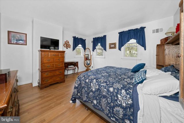 15 COVERED BRIDGE LN, Newark, DE 19711