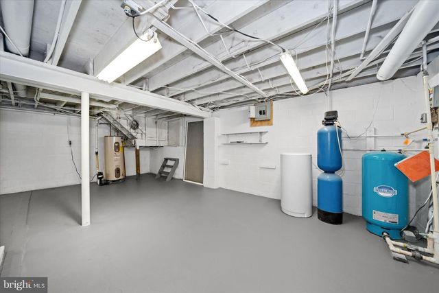 15 COVERED BRIDGE LN, Newark, DE 19711