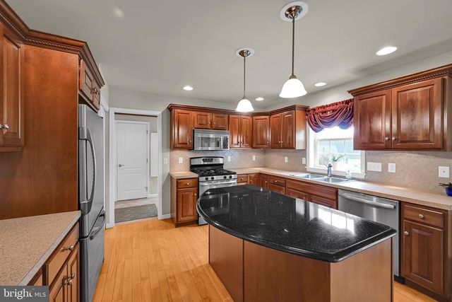 301 HOLLOW VW, Manheim, PA 17545