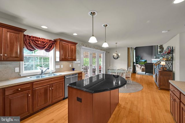 301 HOLLOW VW, Manheim, PA 17545