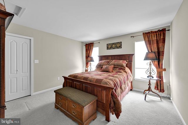 301 HOLLOW VW, Manheim, PA 17545
