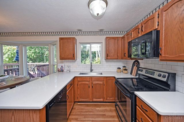 2560 Coveyrun Court, Cincinnati, OH 45230