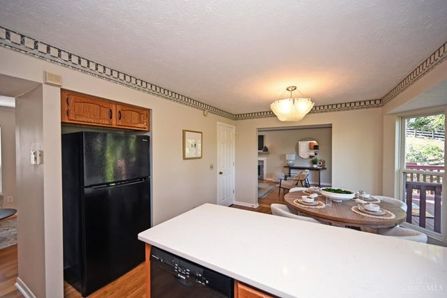 2560 Coveyrun Court, Cincinnati, OH 45230