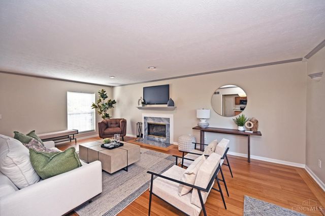 2560 Coveyrun Court, Cincinnati, OH 45230