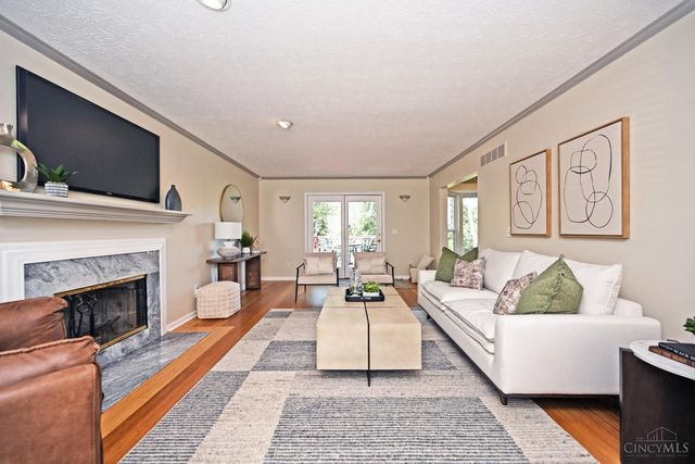 2560 Coveyrun Court, Cincinnati, OH 45230