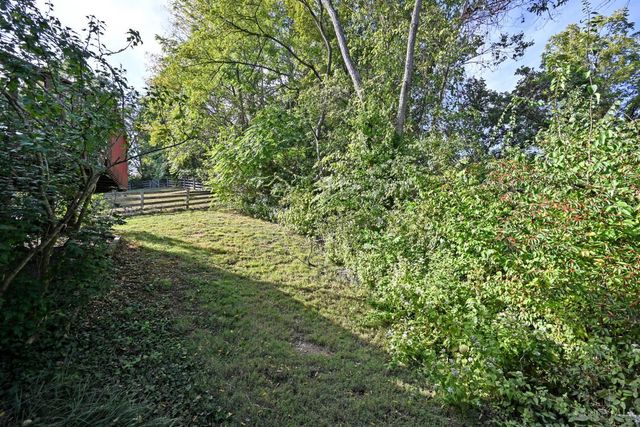 2560 Coveyrun Court, Cincinnati, OH 45230