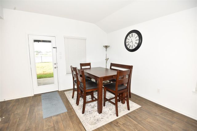 16684 Lonely Pines Drive, Conroe, TX 77302