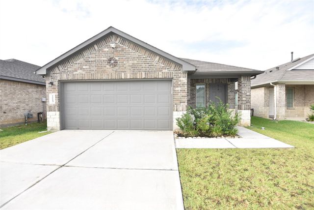16684 Lonely Pines Drive, Conroe, TX 77302