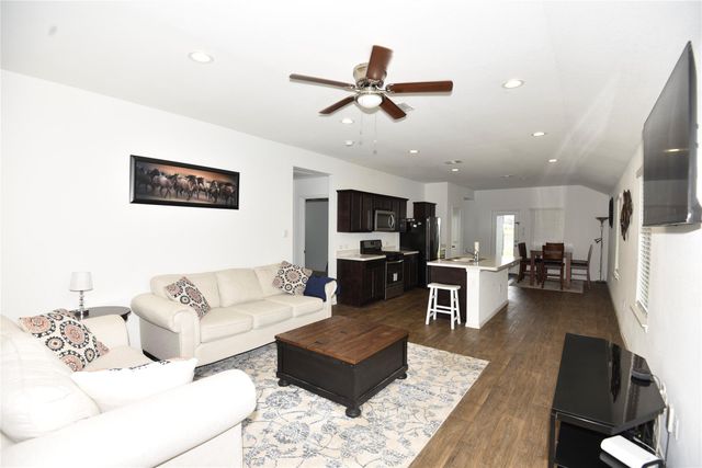 16684 Lonely Pines Drive, Conroe, TX 77302