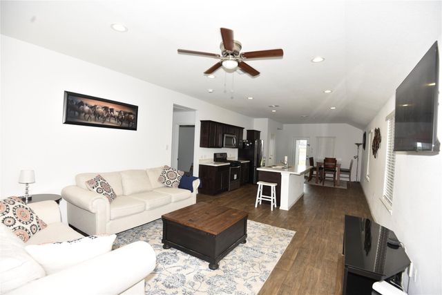 16684 Lonely Pines Drive, Conroe, TX 77302