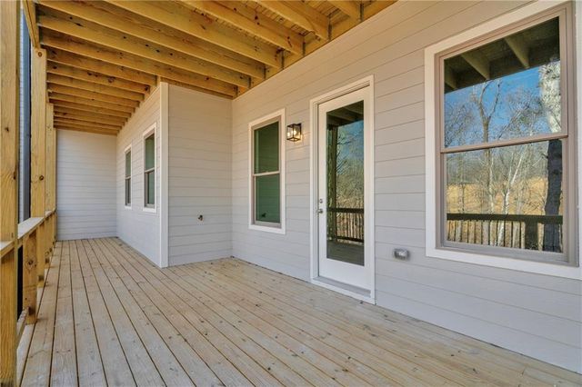 7054 Hammock Trail, Gainesville, GA 30506