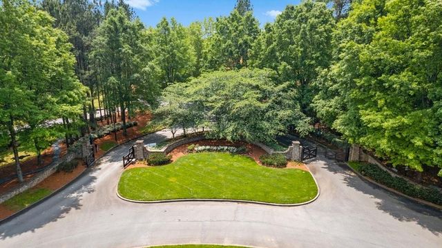 7054 Hammock Trail, Gainesville, GA 30506