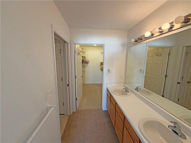 823 Devon Drive, Lee's Summit, MO 64064