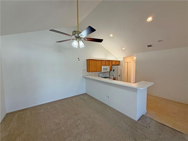 823 Devon Drive, Lee's Summit, MO 64064