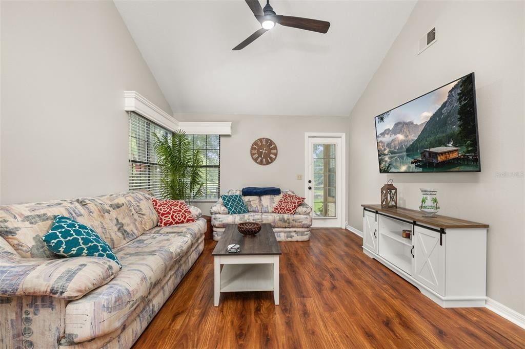 Image 23 of property listing at 2259 DOULTON DRIVE, Orlando, FL 32812