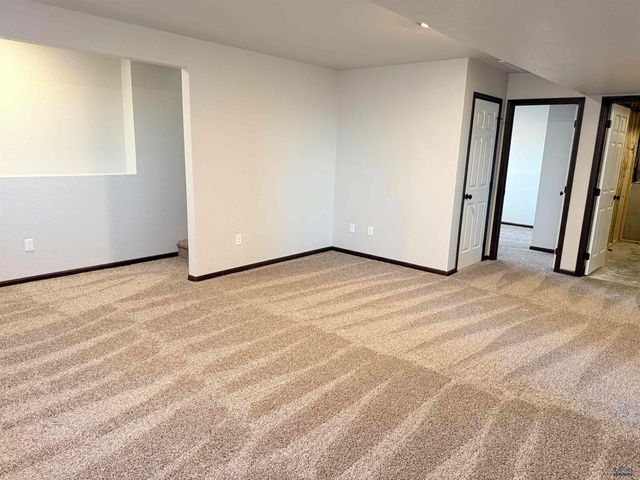 3752 HARALSON LN, Rapid City, SD 57703