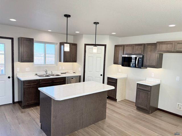 3752 HARALSON LN, Rapid City, SD 57703