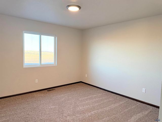 3752 HARALSON LN, Rapid City, SD 57703