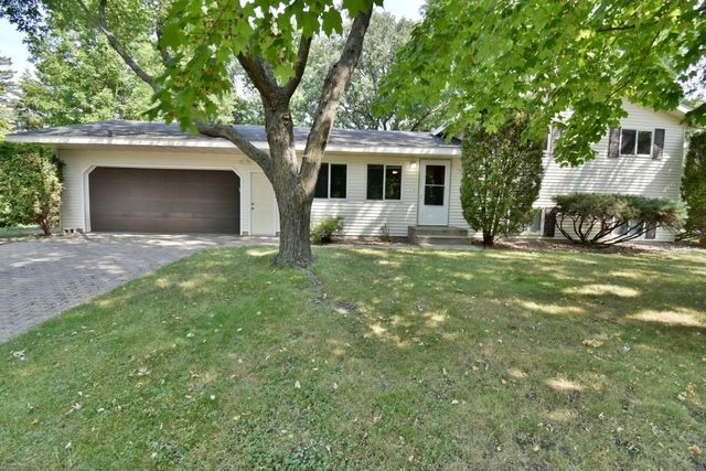 801 Maywood Drive, Saint Cloud, MN 56303