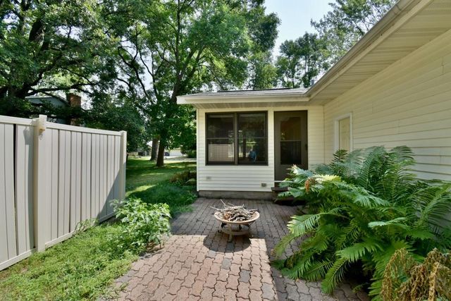 801 Maywood Drive, Saint Cloud, MN 56303