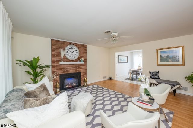 1555 Ratzer Rd, Wayne Twp., NJ 07470