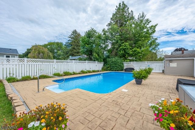 1555 Ratzer Rd, Wayne Twp., NJ 07470