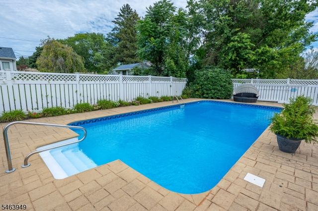 1555 Ratzer Rd, Wayne Twp., NJ 07470