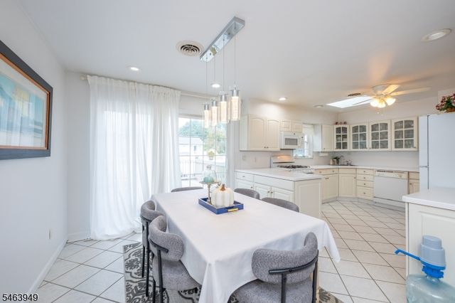 1555 Ratzer Rd, Wayne Twp., NJ 07470