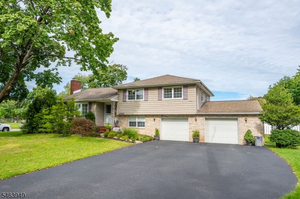1555 Ratzer Rd, Wayne Twp., NJ 07470