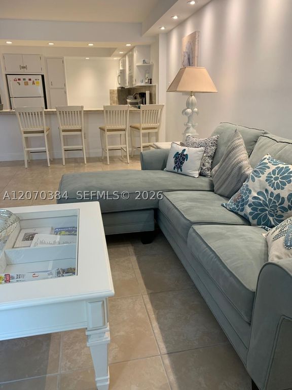 5701 Collins Ave 311, Miami Beach, FL 33140