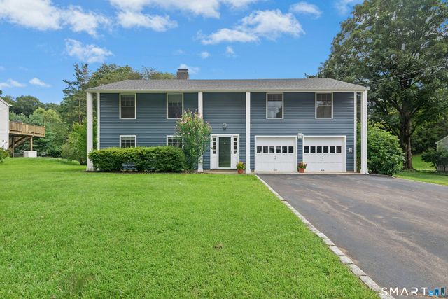 20 Lincoln Drive, New Canaan, CT 06840