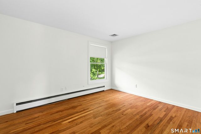 20 Lincoln Drive, New Canaan, CT 06840