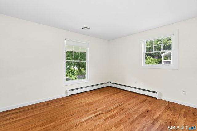 20 Lincoln Drive, New Canaan, CT 06840