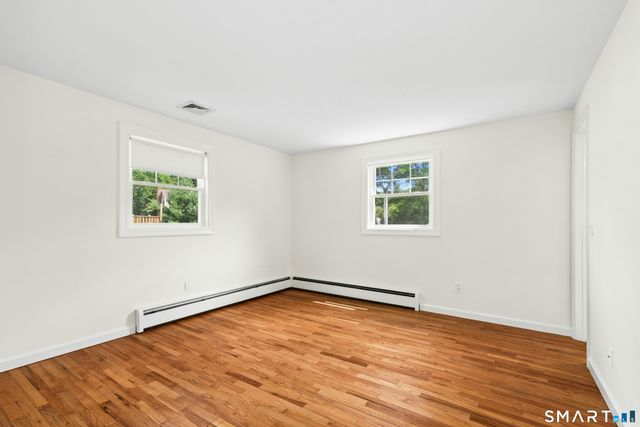 20 Lincoln Drive, New Canaan, CT 06840